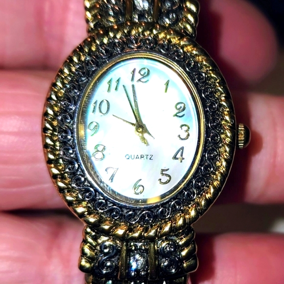 ⌚️ Cuff Bracelet Watch Quartz Lot of 5 Rhinestones Scroll Oui Bee Gold Costume⌚️ - Picture 2 of 16